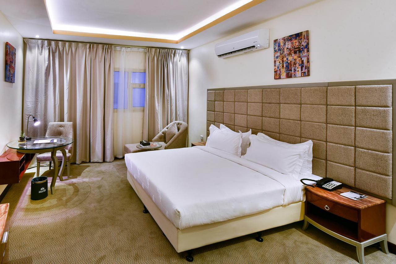 Hotel Golden Dune For Services 4*