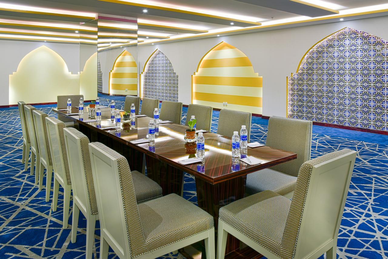Golden Dune For Services Turaif